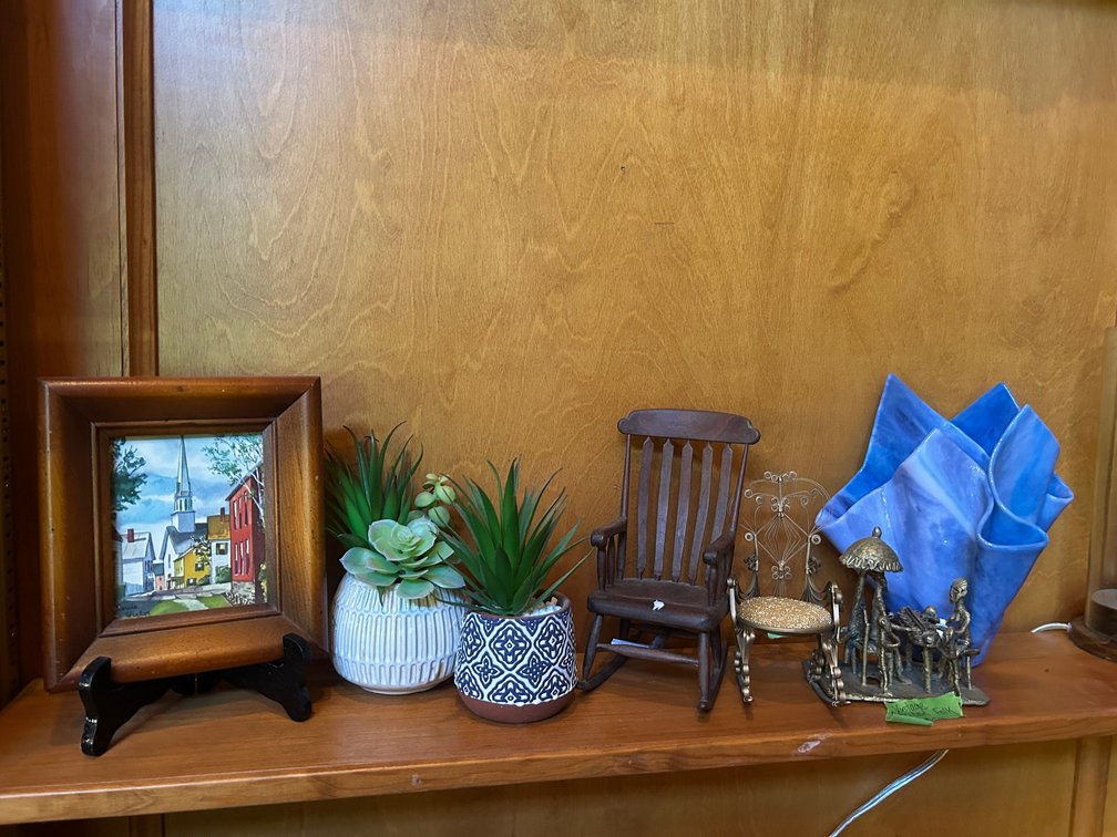 Salesman sample of small doll furniture, handkerchief glass, African folk art