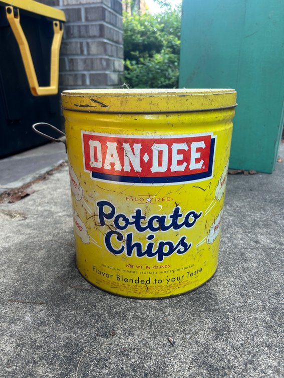 Dan-Dee potato chip tin