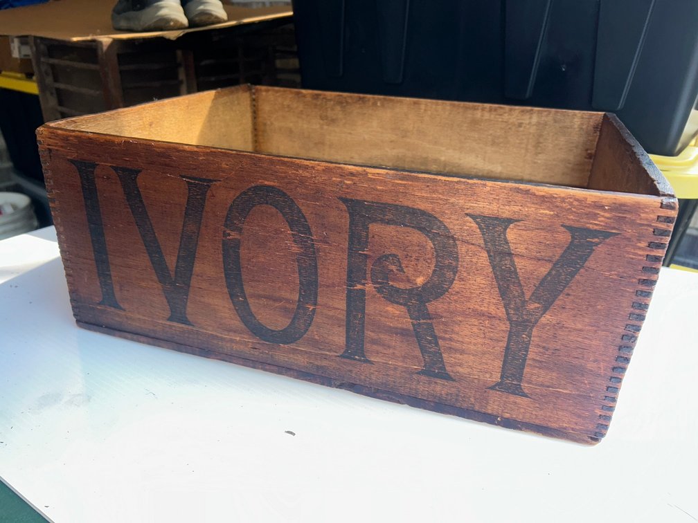 Proctor & Gamble trademark Ivory advertising crate