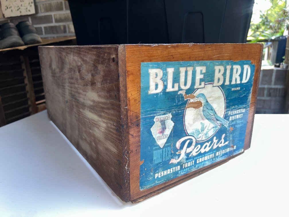 Blue Bird Pears advertising crate