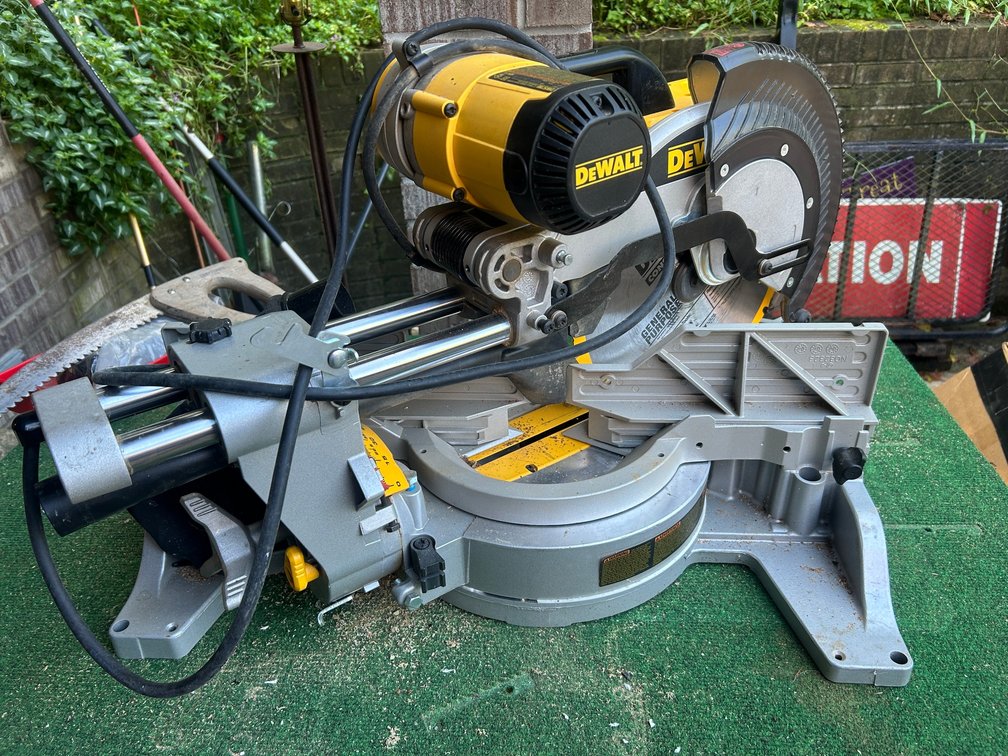 DeWalt compound miter saw-model #DWS780