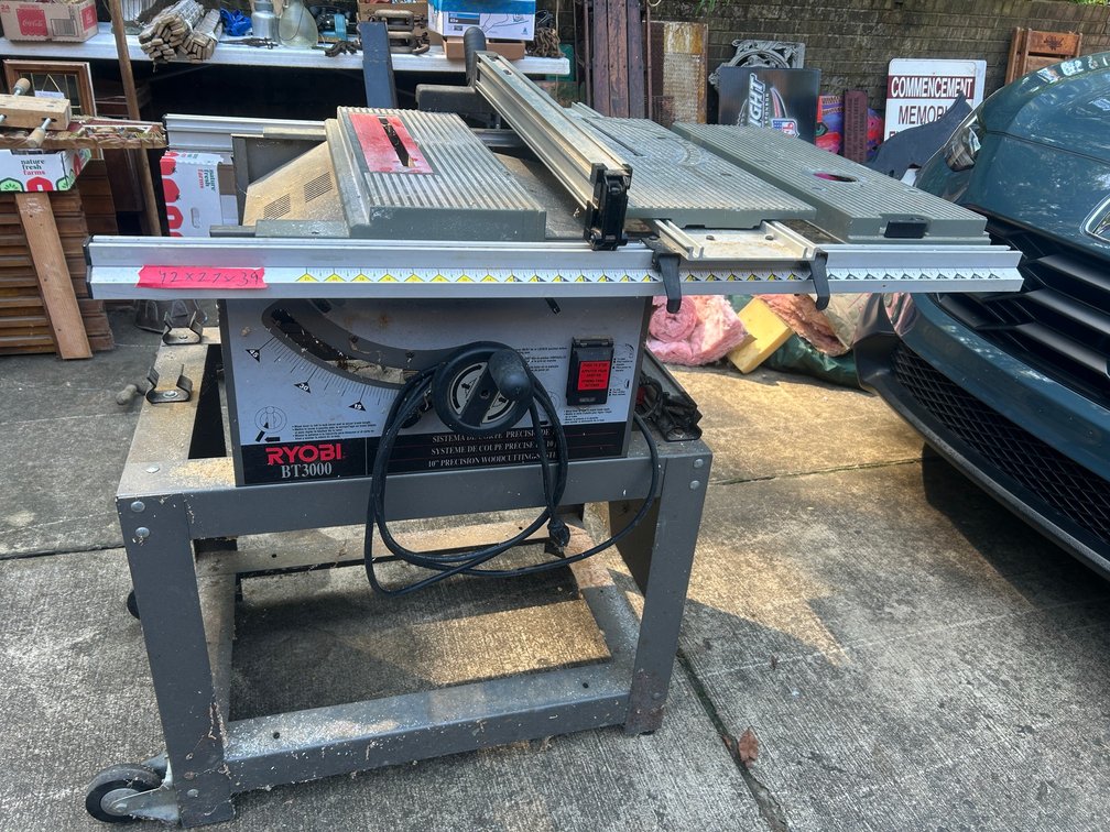 Ryobi BT3000 table saw