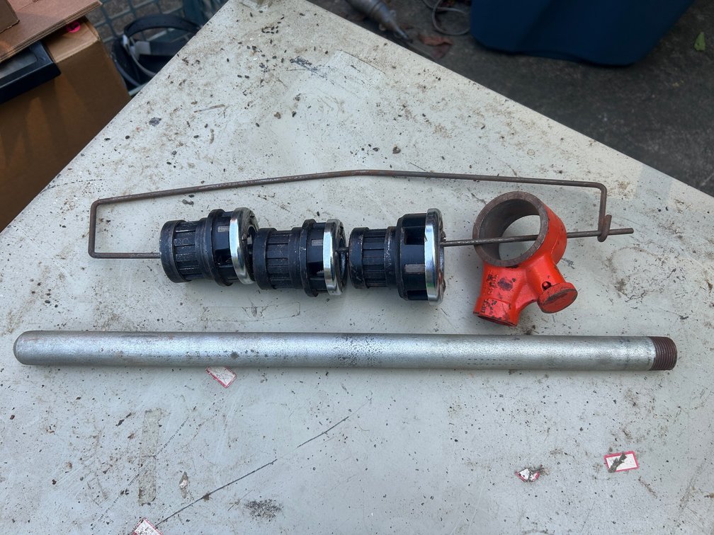 Ratchet pipe die threader-1/2", 3/4" and 1" dies