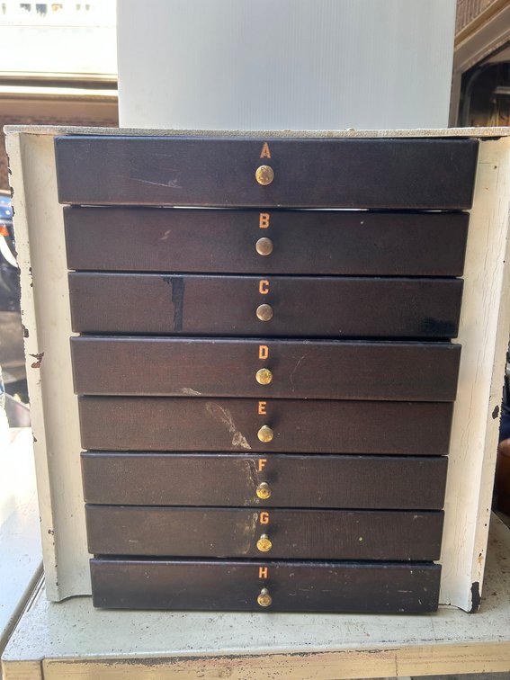 8 Drawer cabinet