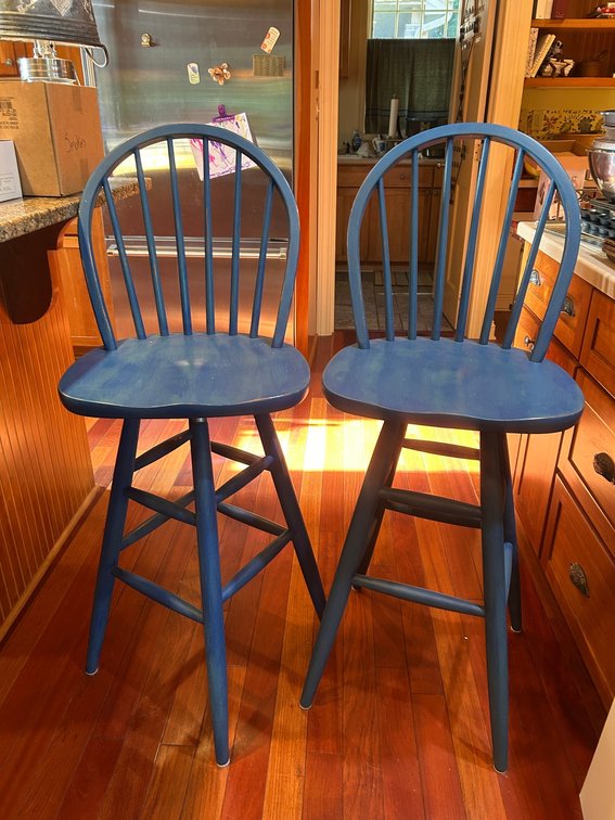 2 Hightop bar stools with backs
