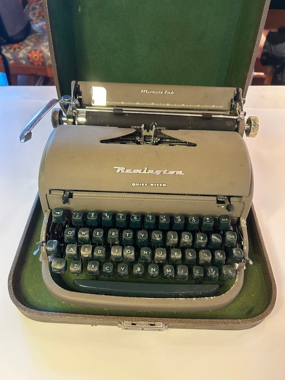 Remington Quiet-riter typewriter