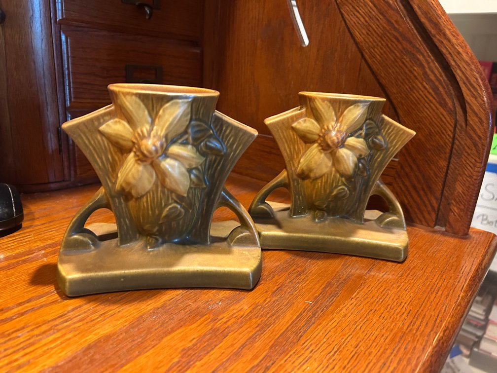 2 Pieces of Roseville pottery