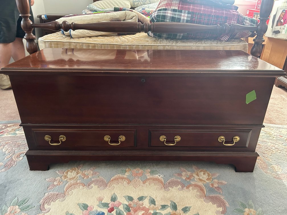 Lane cedar chest