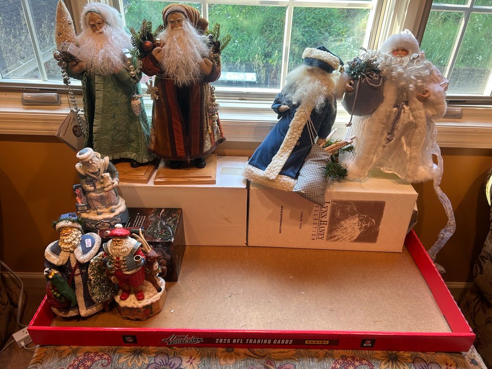 Santa figurines-including ones from the Lynn Haney collection