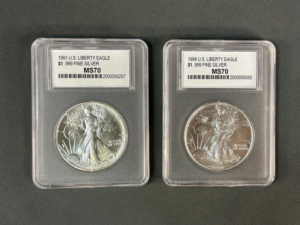 (2) American Silver Eagles
