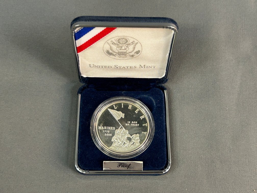 2005 Marines Commemorative Silver Dollar