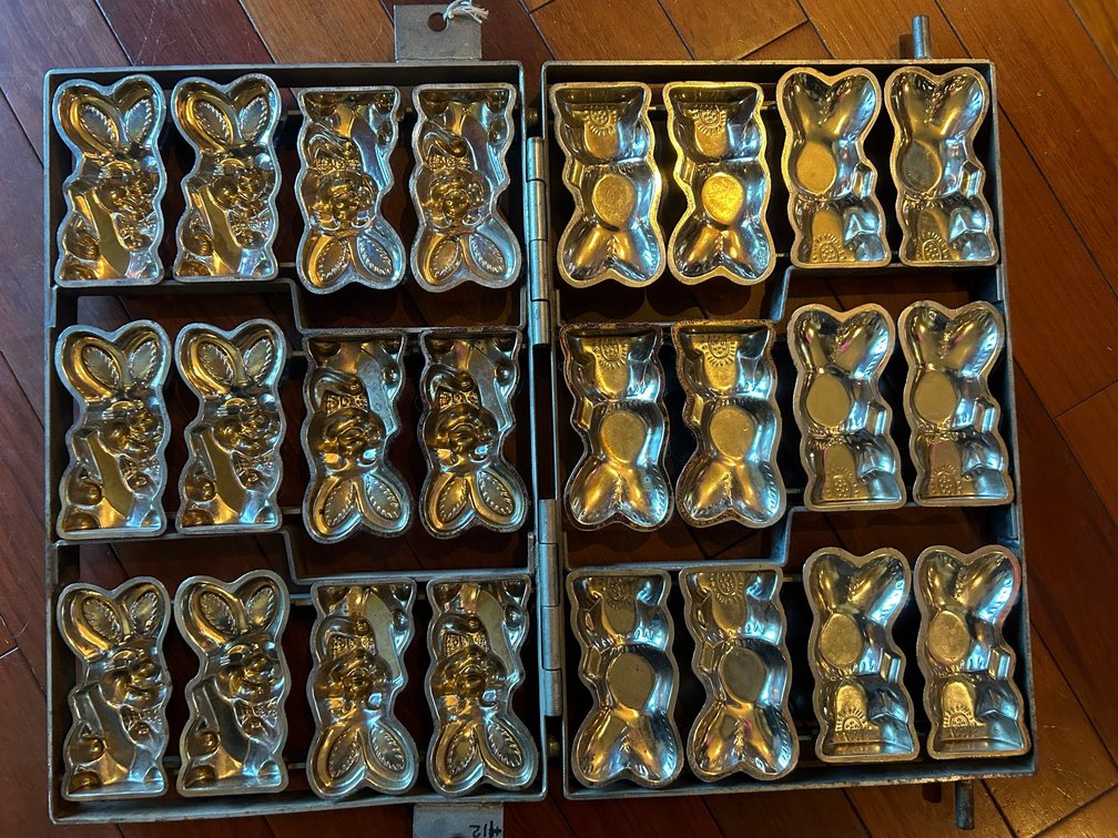 Cast rabbit candy or chocolate molds