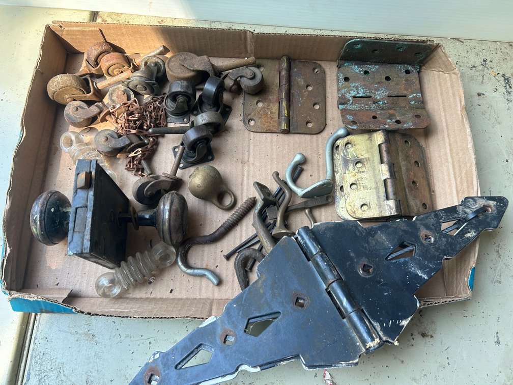 Selection of hardware items