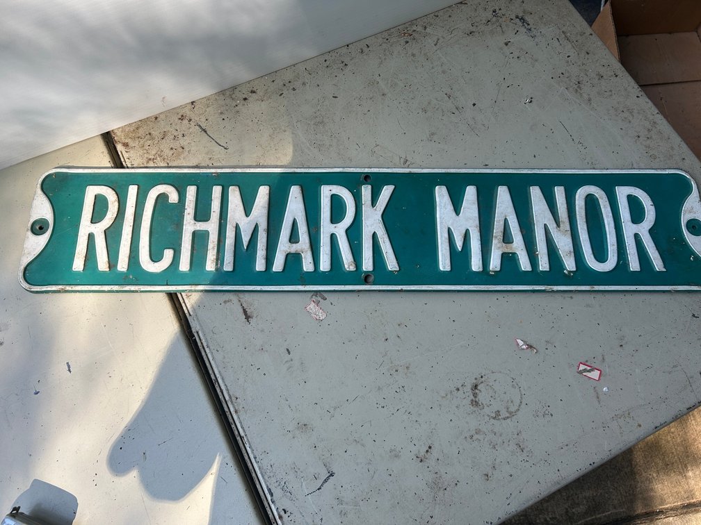 Street sign-Richmark Manor