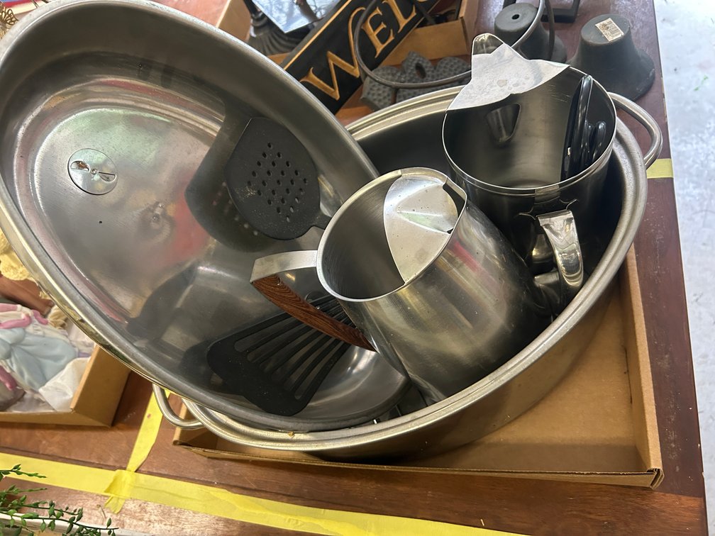 Cooking pot, metal pitchers