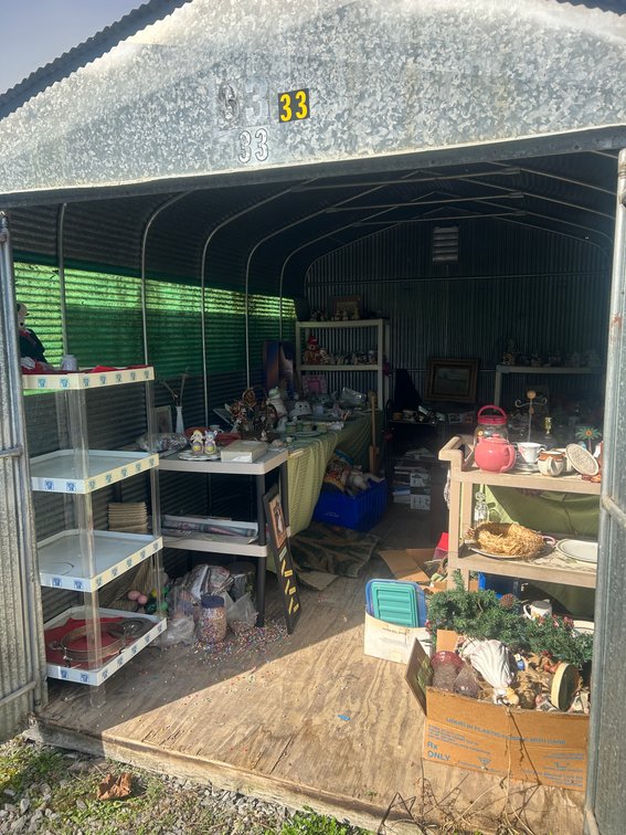 Contents of unit 33