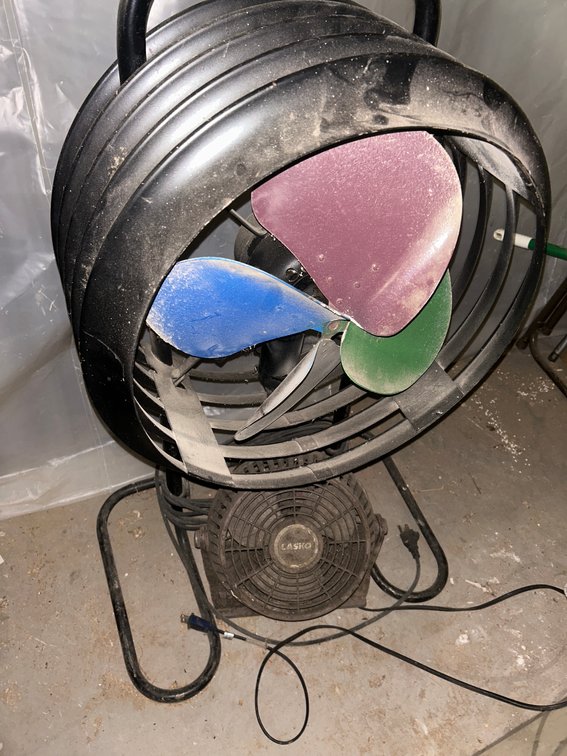 Large metal fan, small Lasko fan