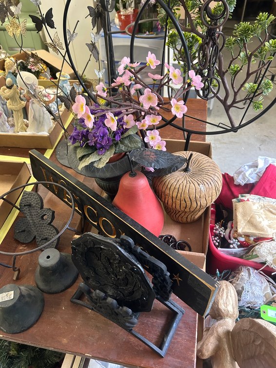 Metal decorative items