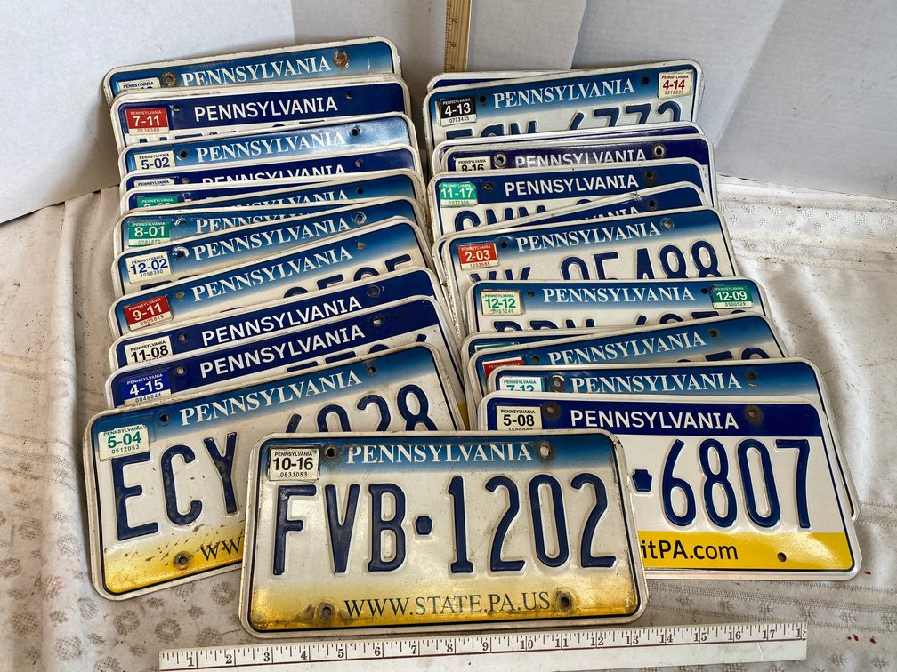 32 Pennsylvania Licenses Plates