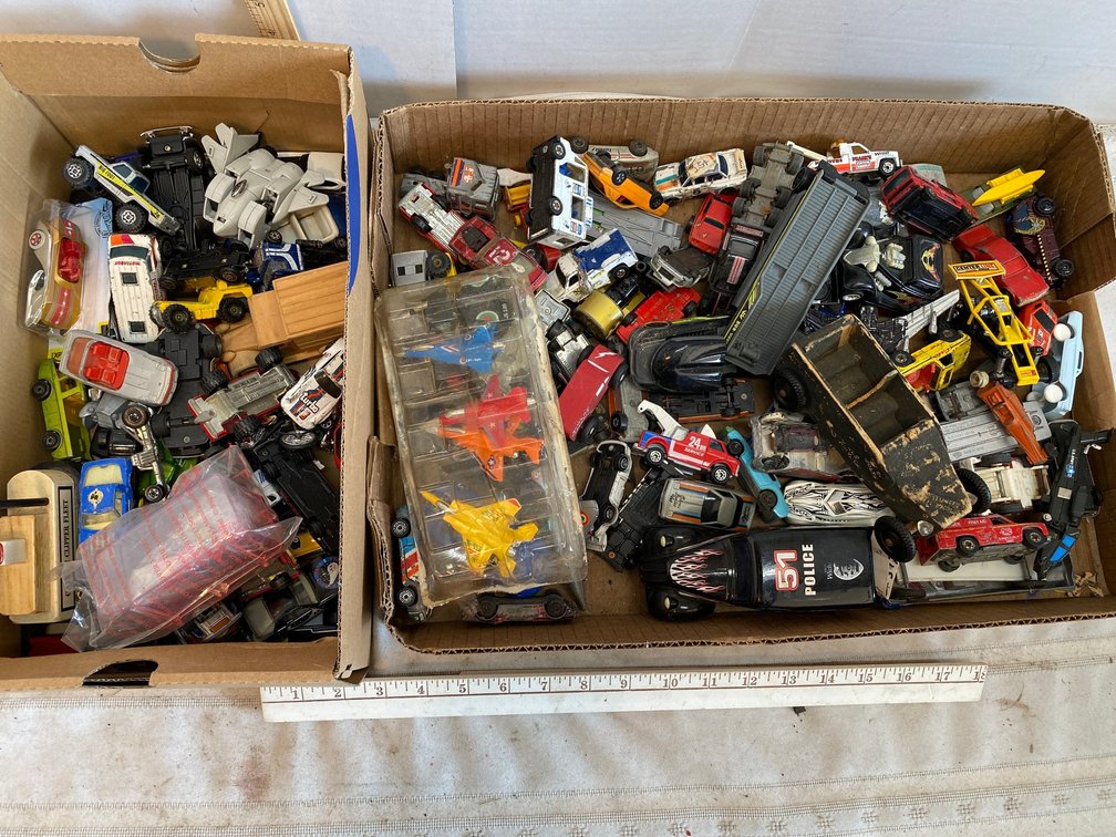 Assorted Hot Wheels Matchbox Cars