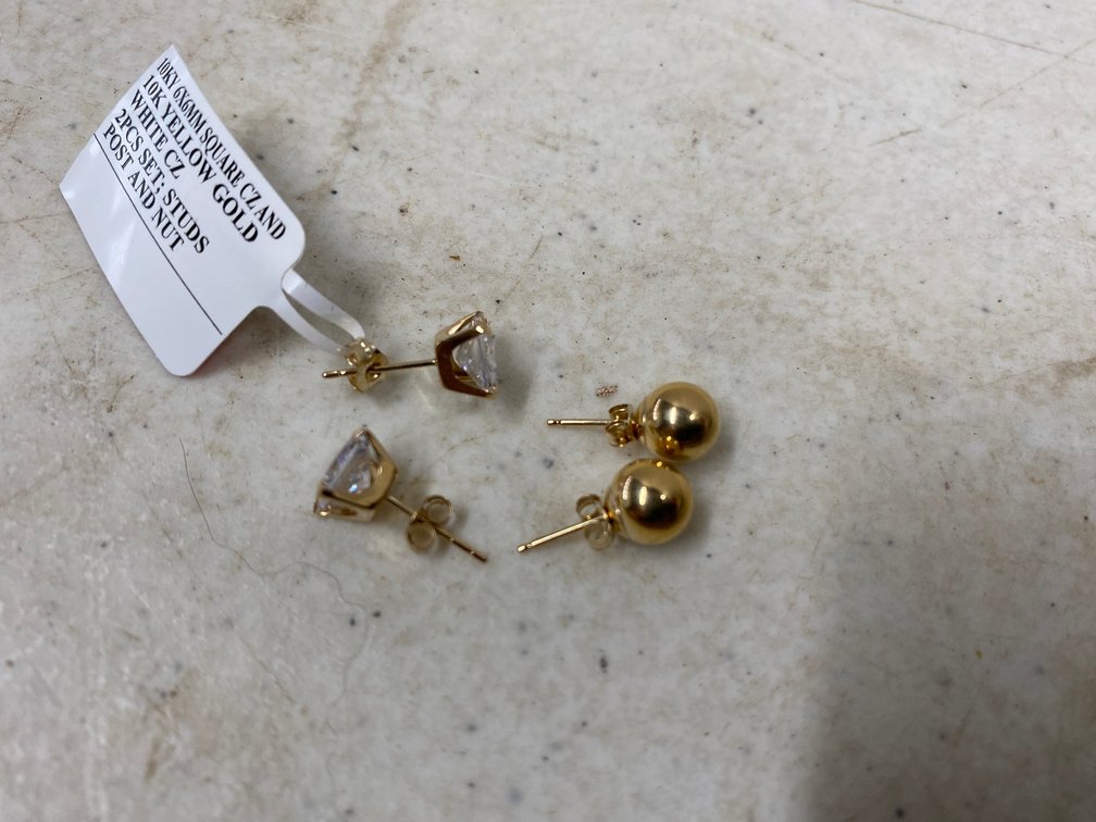 2-Pair of Earrings