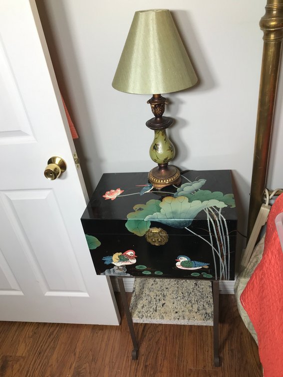 Oriental box, electric lamp, stand