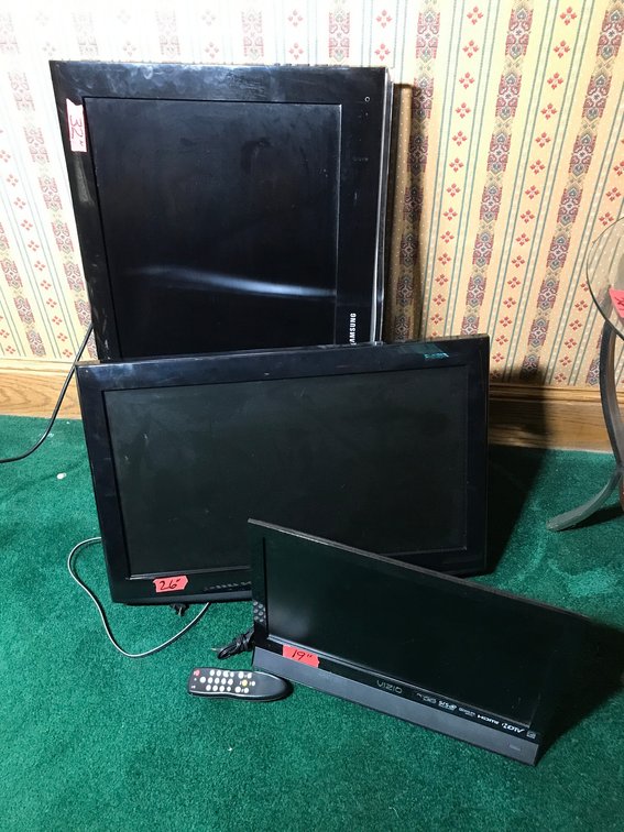 3 TVs