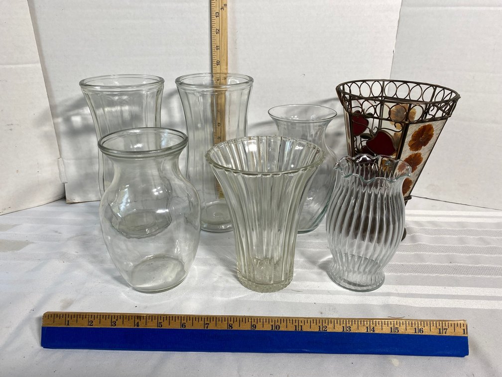 COLLECTION OF SEVEN FLORAL VASES