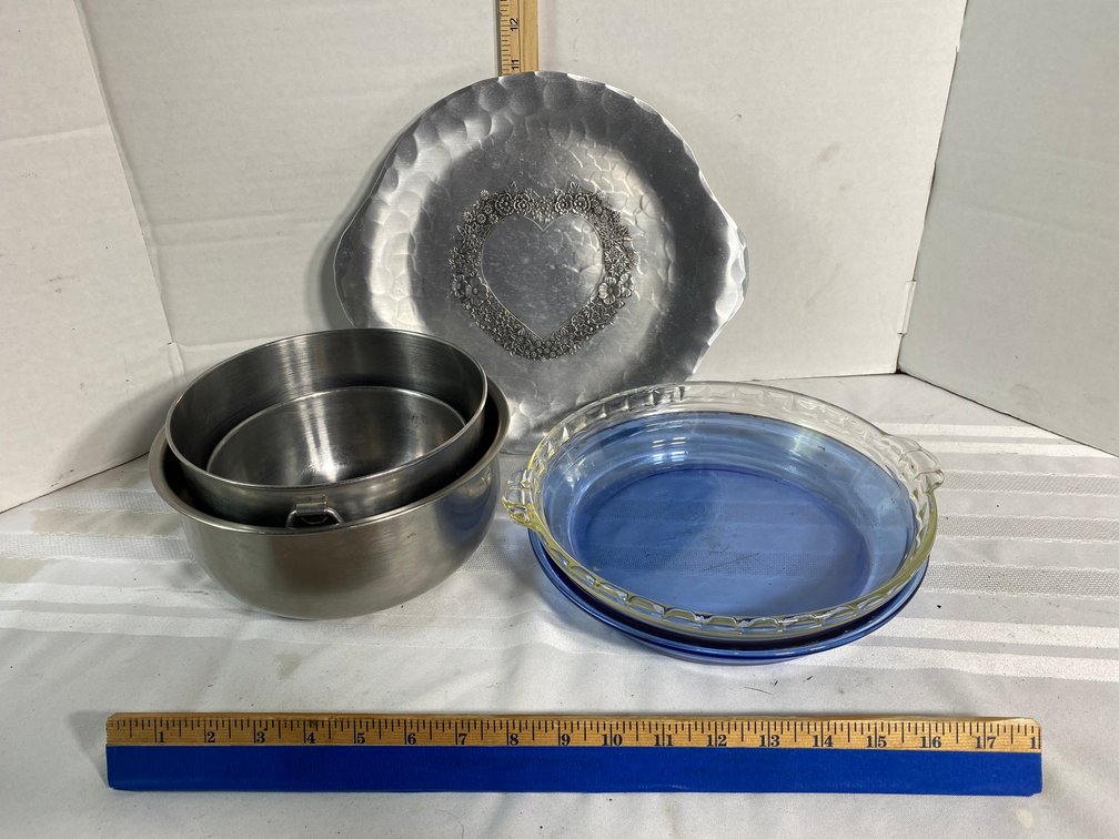 STAINLESS STEEL MIXING BOWLS