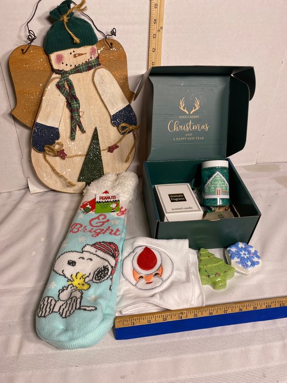 WOODEN SNOWMAN DECORATION