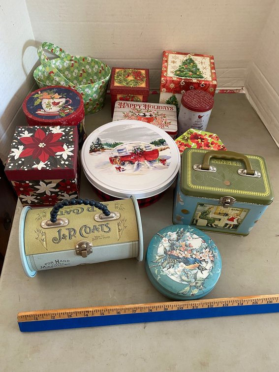 HOLIDAY TINS AND BOXES