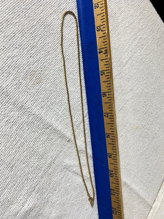 NECKLACE MARKED 1/20 12 KARAT GOLD FILLED