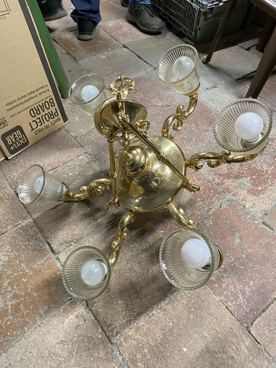 ELECTRIC BRASS HANGING CHANDELIER