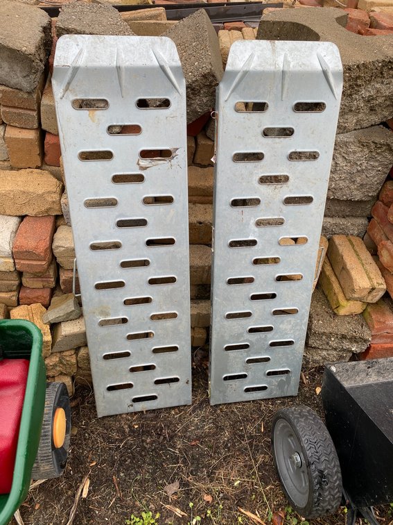 PAIR OF REESE SHORT RAMPS