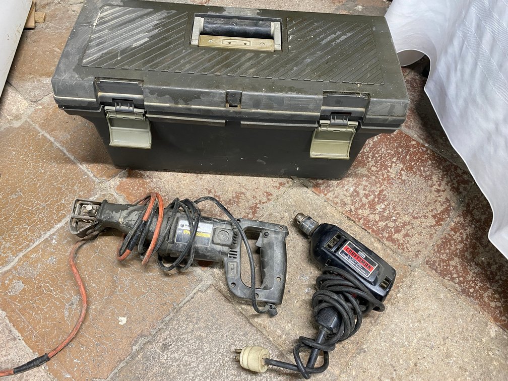 TOOLBOX, DRILL AND SAWZALL