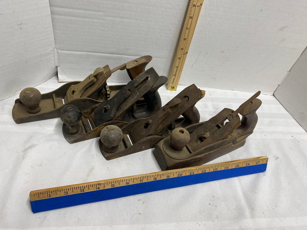 FOUR WOOD PLANES