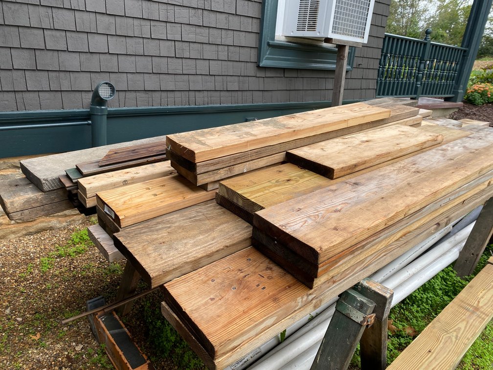 ASSORTMENT OF LUMBER