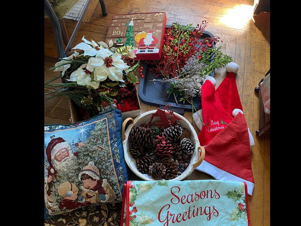 HOLIDAY DECORATIONS