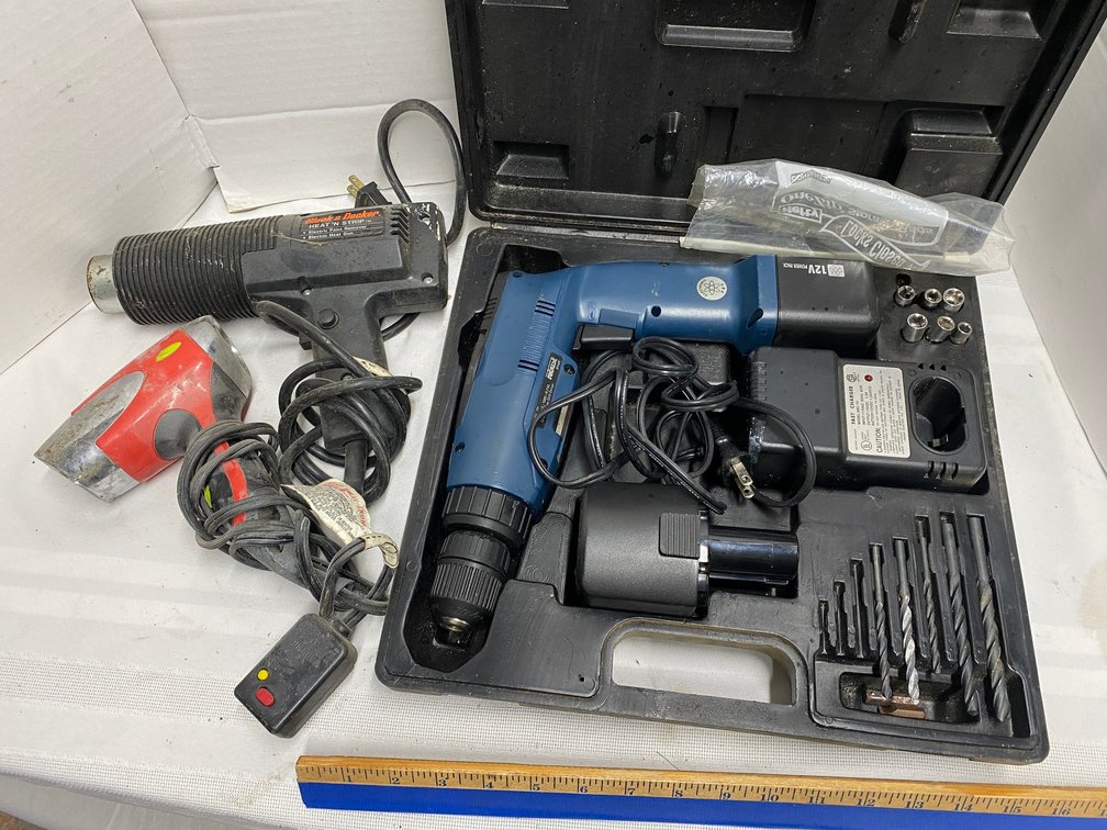 12-VOLT BATTERY-OPERATED DRILL WITH TWO BATTERIES AND CHARGER