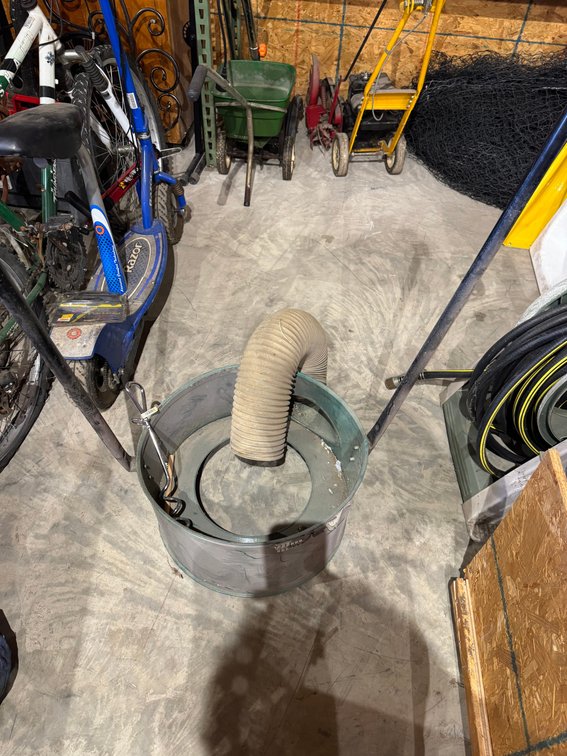 Drum-top dust collector