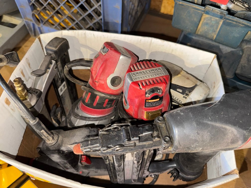 Assorted handtools