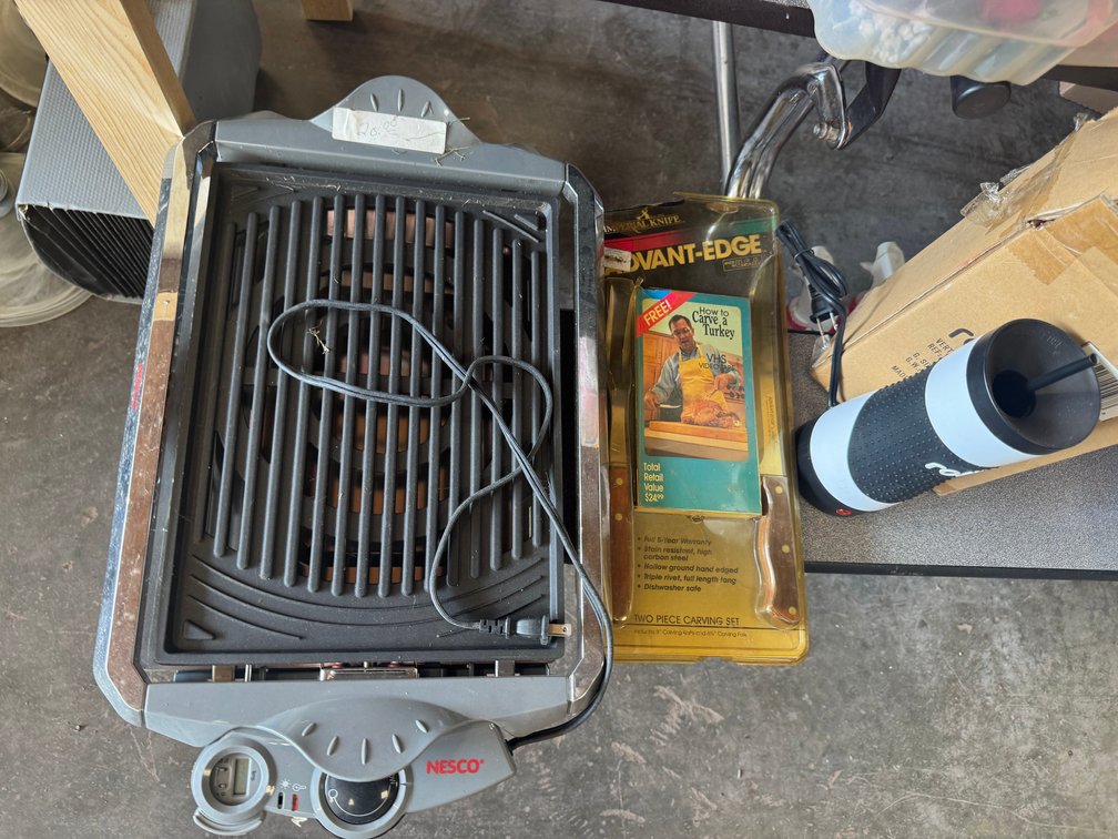 Indoor grill and turkey carving set
