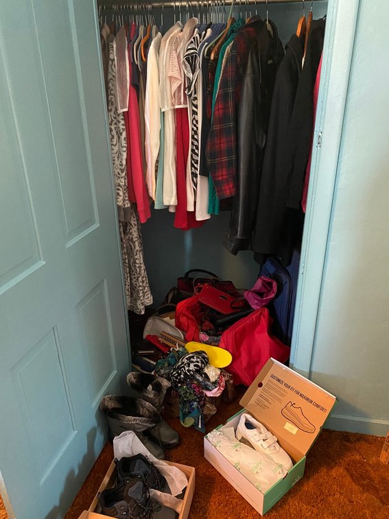 Ladie's clothes
