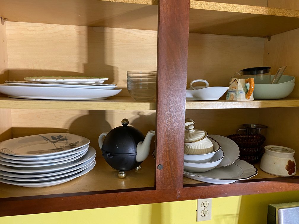 Kitchen cabinet lot