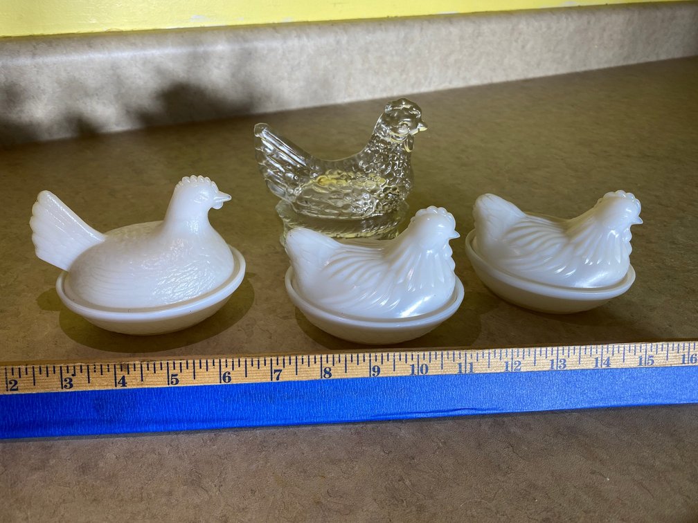 3 White hens on nest, glass chicken