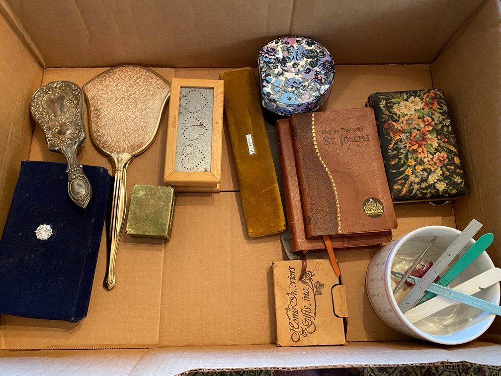 Jewelry boxes, hairbrush, mirror