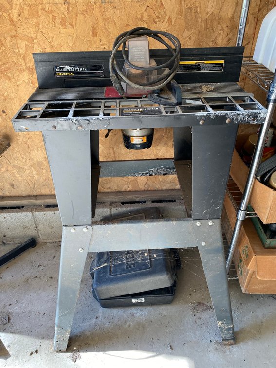 Router Table & Router