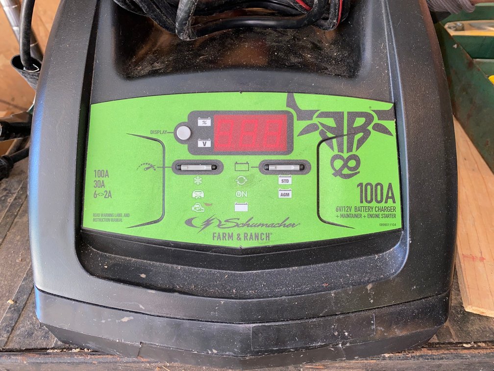 Farm & Ranch Battery Charger