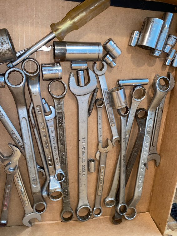 Sockets & Wrenches