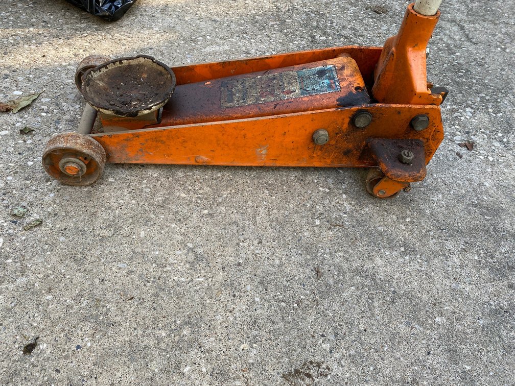 2-1/4 Ton Floor Jack